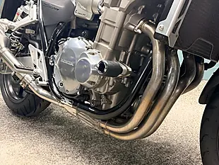 Used 2006 Honda CB1300 S Black - Interior and Exterior details 12