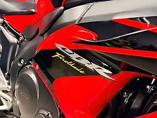 Used 2006 Honda Cbr1000rr Fireblade Red - Interior and Exterior details 11