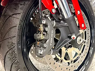 Used 2006 Honda Cbr1000rr Fireblade Red - Interior and Exterior details 12