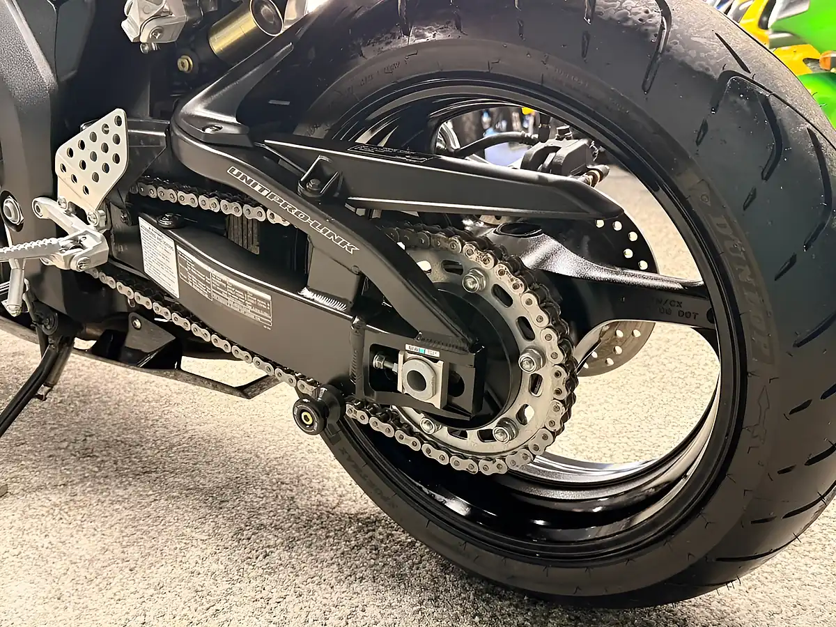 Used 2006 Honda Cbr1000rr Fireblade Red - Interior and Exterior details 16