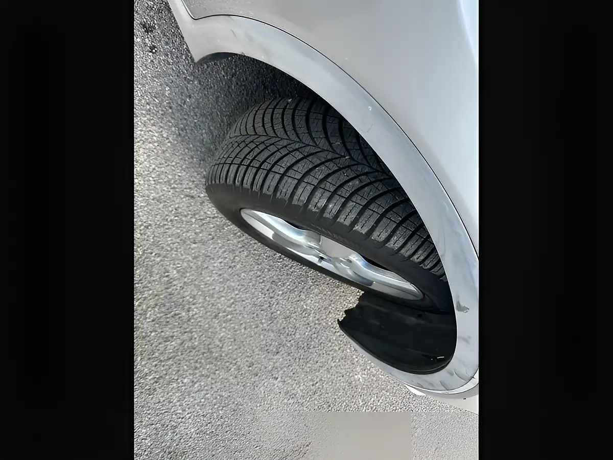 Used 2006 Honda Civic Es Silver - Interior and Exterior details 13