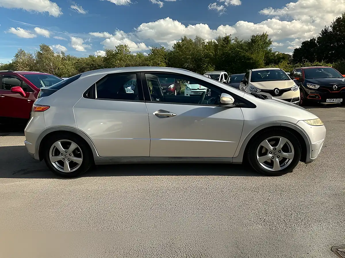 Used 2006 Honda Civic Es Silver - Interior and Exterior details 6