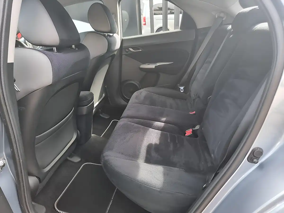 Used 2006 Honda Civic S Blue - Interior and Exterior details 16