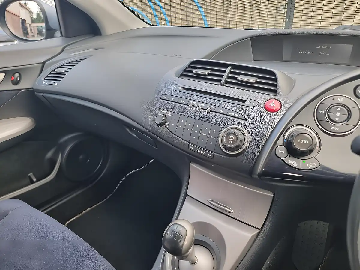 Used 2006 Honda Civic S Blue - Interior and Exterior details 18