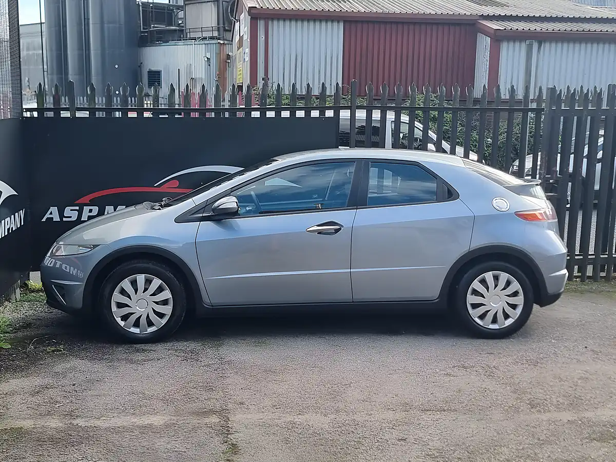 Used 2006 Honda Civic S Blue - Interior and Exterior details 4