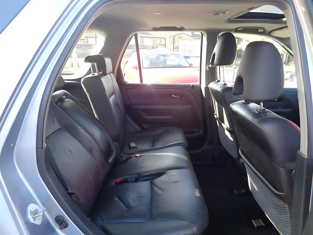 Used 2006 Honda Cr-V Executive Blue - Interior and Exterior details 12