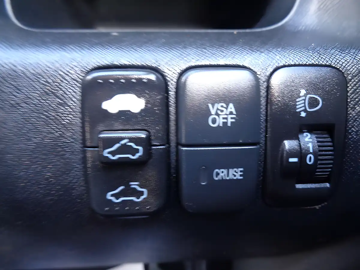 Used 2006 Honda Cr-V Executive Blue - Interior and Exterior details 19