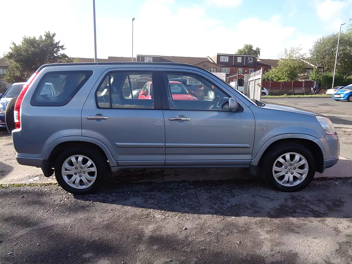 Used 2006 Honda Cr-V Executive Blue - Interior and Exterior details 3