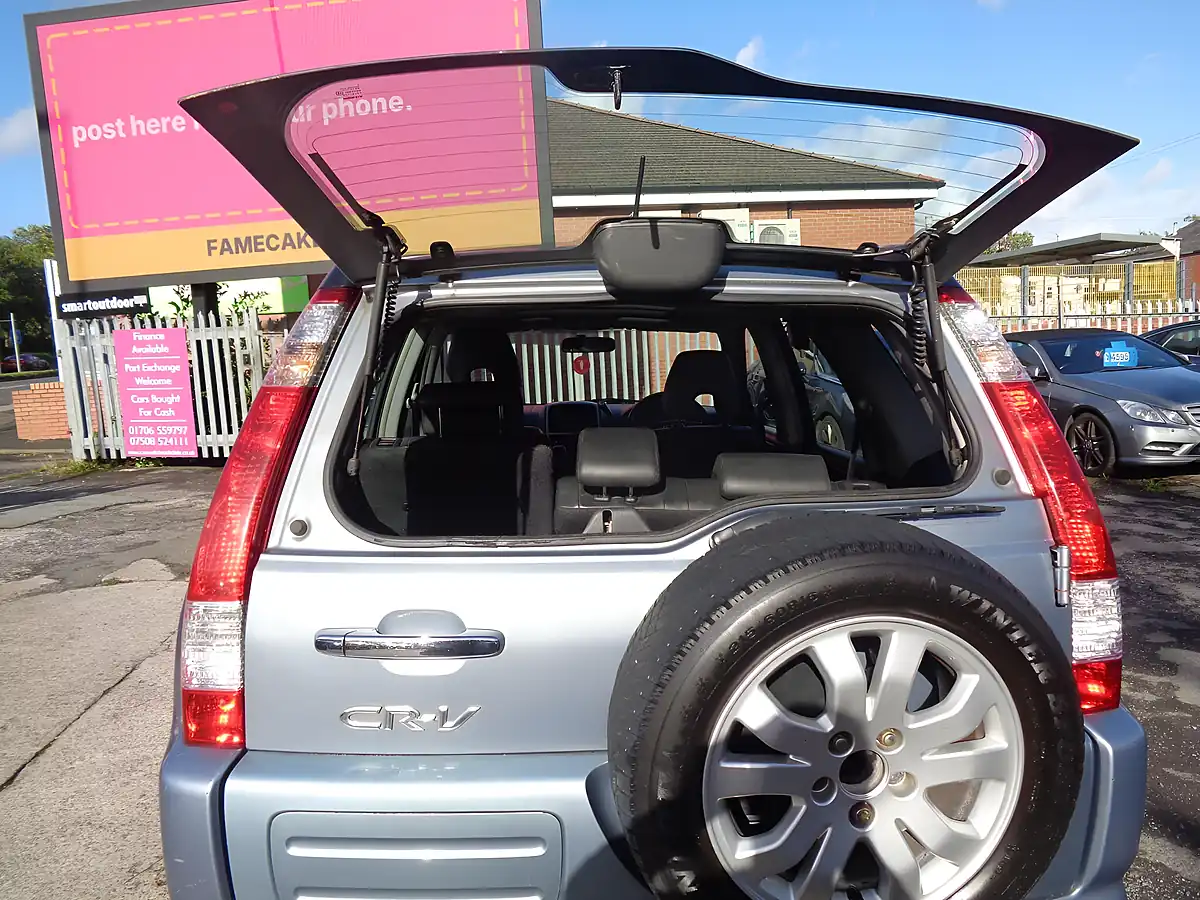 Used 2006 Honda Cr-V Executive Blue - Interior and Exterior details 7