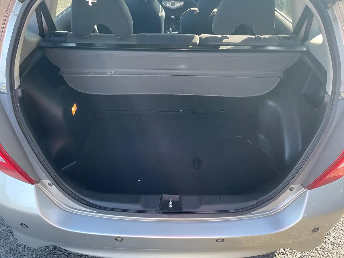 Used 2006 Honda Jazz Sport Silver - Interior and Exterior details 15
