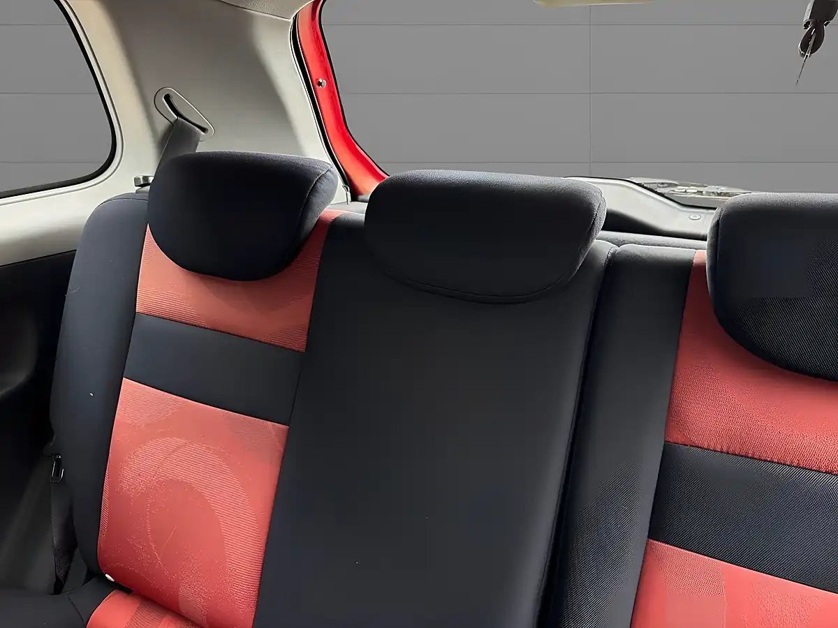 Used 2006 Hyundai Getz Se Red - Interior and Exterior details 13