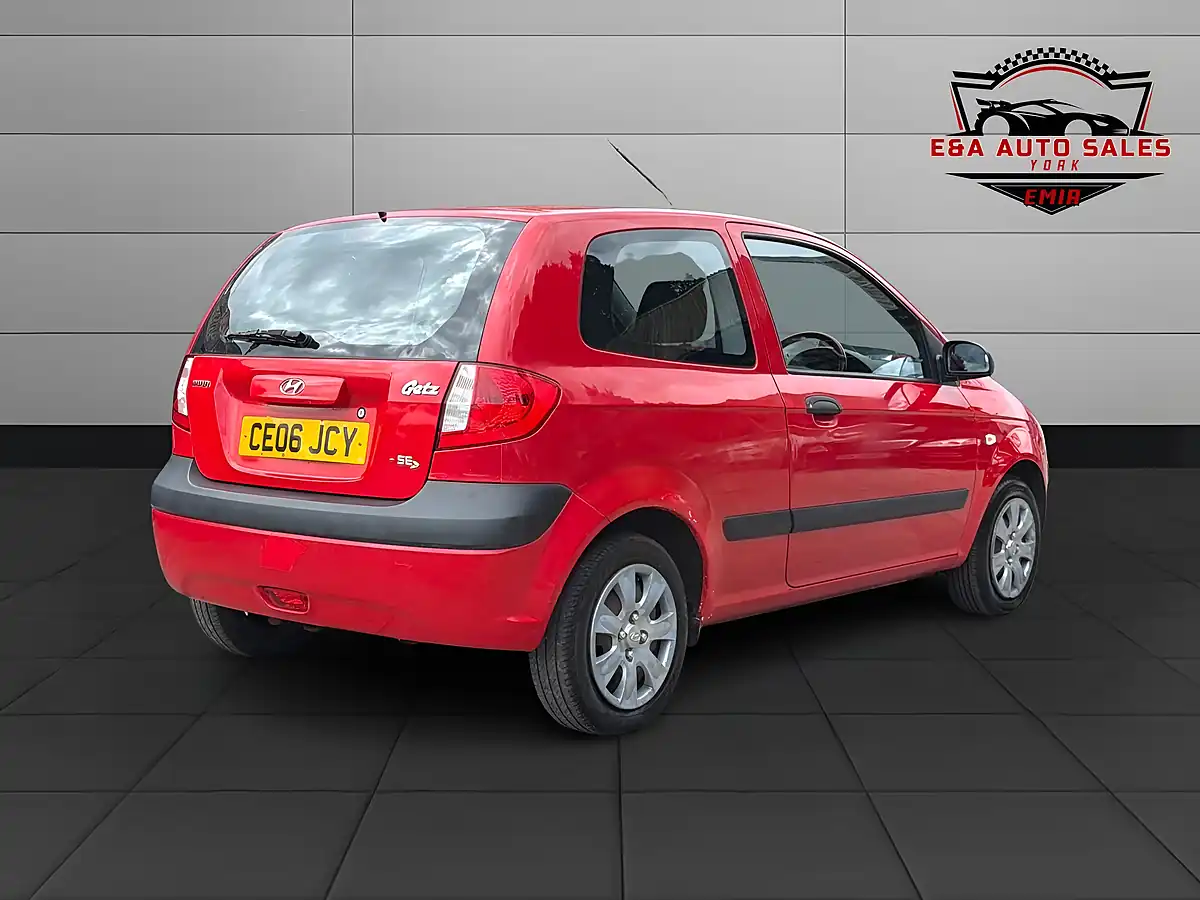 Used 2006 Hyundai Getz Se Red - Interior and Exterior details 6