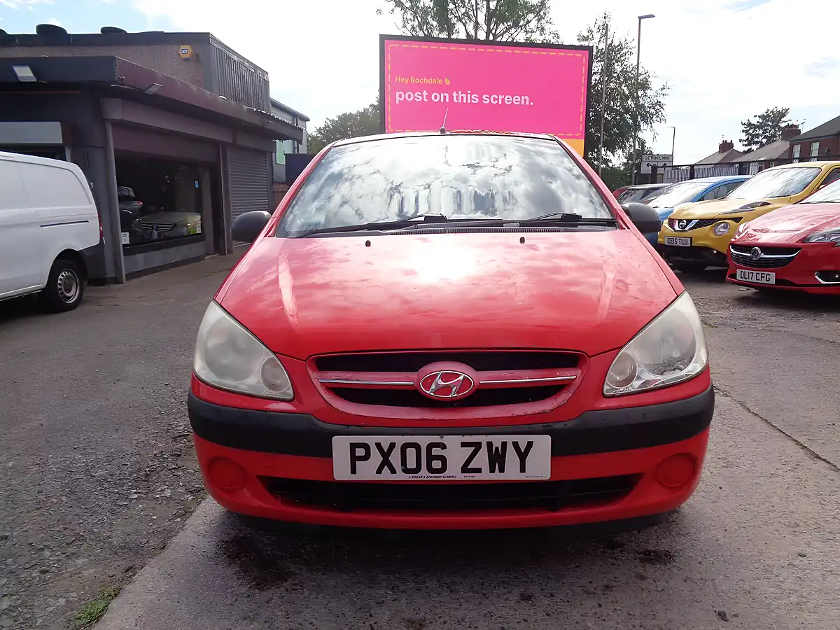Used 2006 Hyundai Getz Se Red - Interior and Exterior details 7