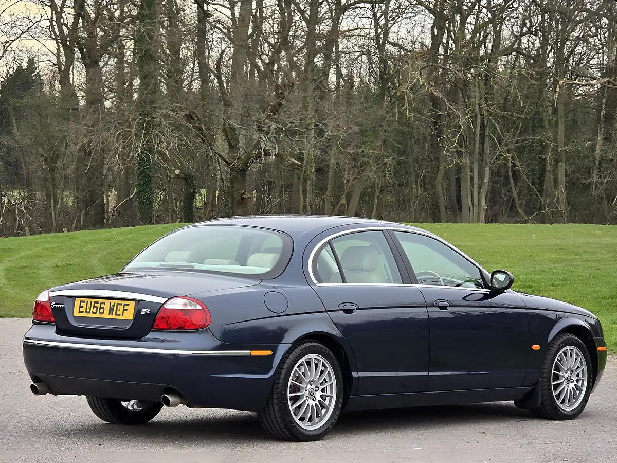 Used 2006 Jaguar S-Type Se Indigo Blue - Interior and Exterior details 12