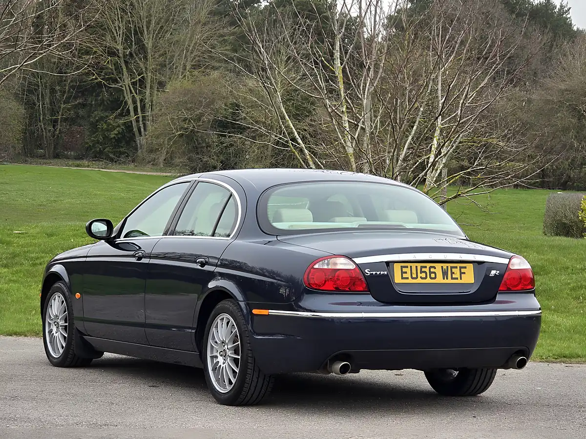 Used 2006 Jaguar S-Type Se Indigo Blue - Interior and Exterior details 9