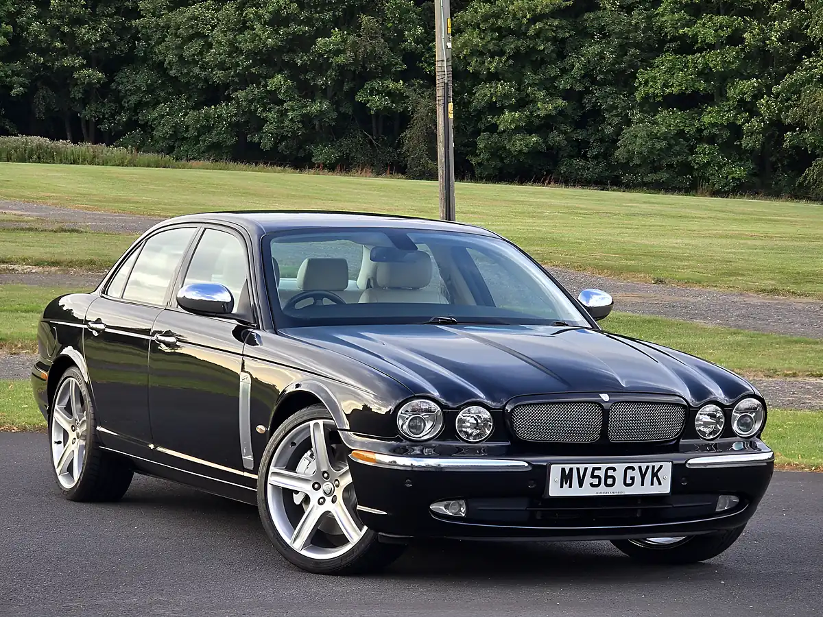 Used 2006 Jaguar Xjr Portfolio Black - Interior and Exterior details 3