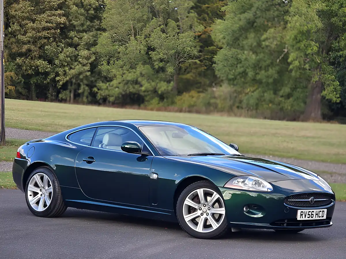 Used 2006 Jaguar Xk British Racing Green - Interior and Exterior details 10