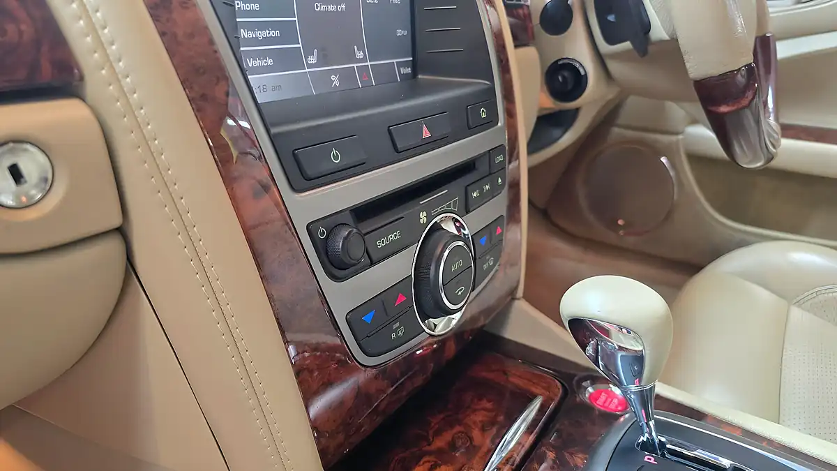 Used 2006 Jaguar Xk Coupe Red - Interior and Exterior details 10