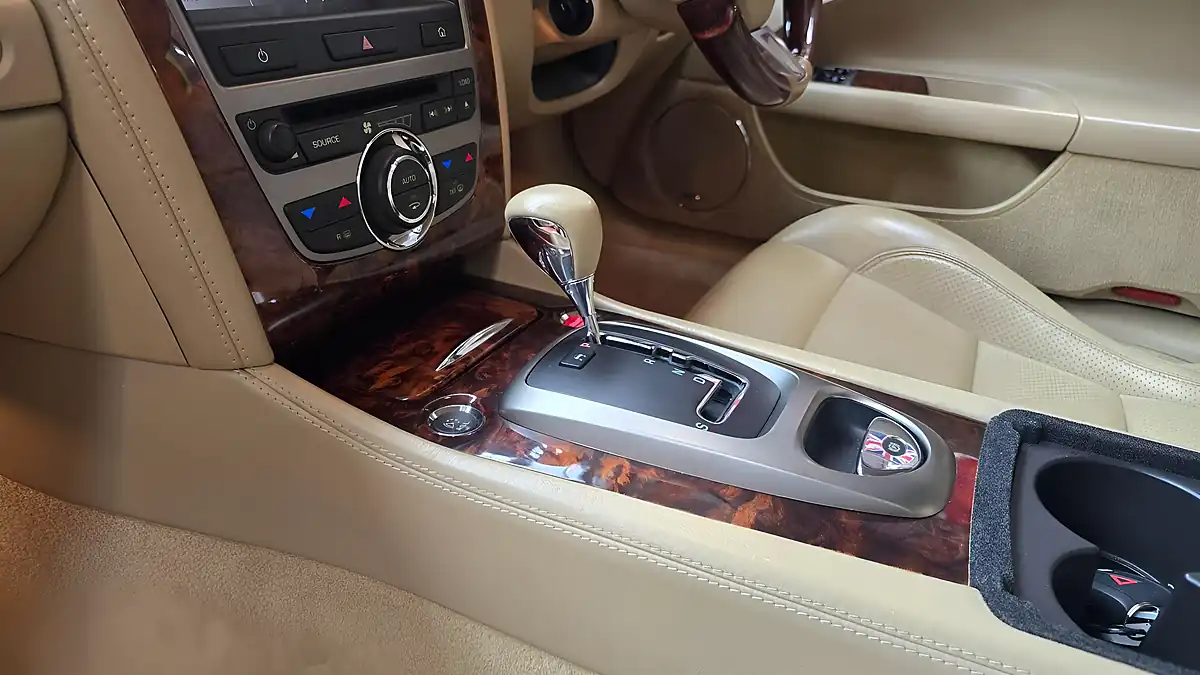 Used 2006 Jaguar Xk Coupe Red - Interior and Exterior details 11