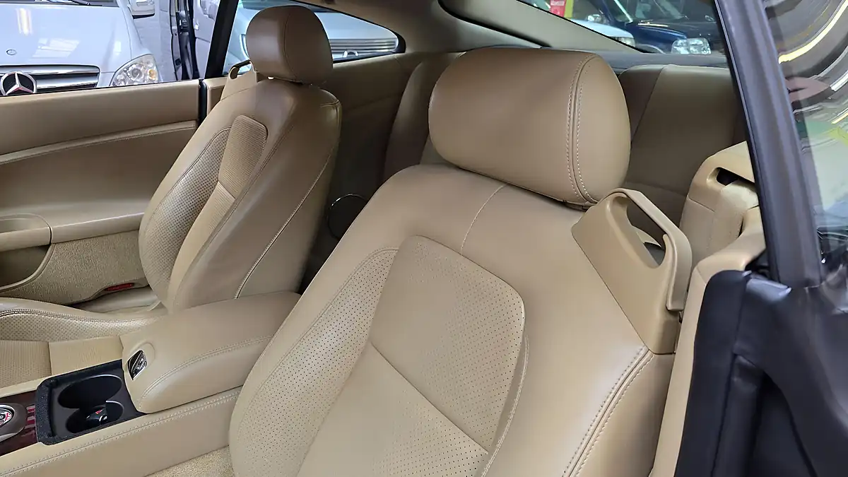 Used 2006 Jaguar Xk Coupe Red - Interior and Exterior details 12