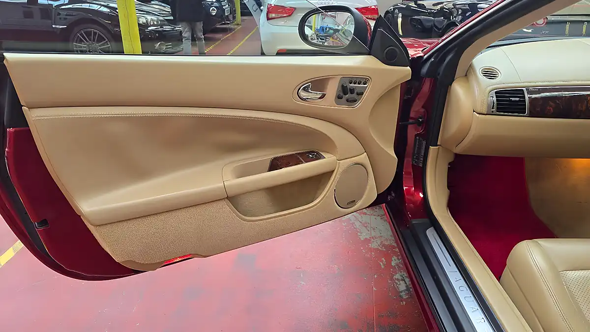 Used 2006 Jaguar Xk Coupe Red - Interior and Exterior details 9