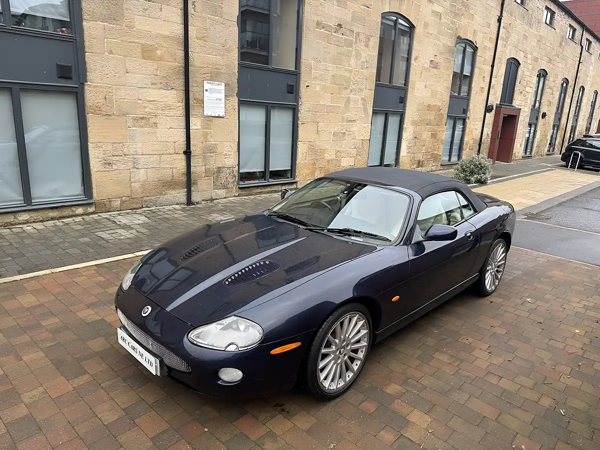Used 2006 Jaguar Xkr S Blue - Interior and Exterior details 5