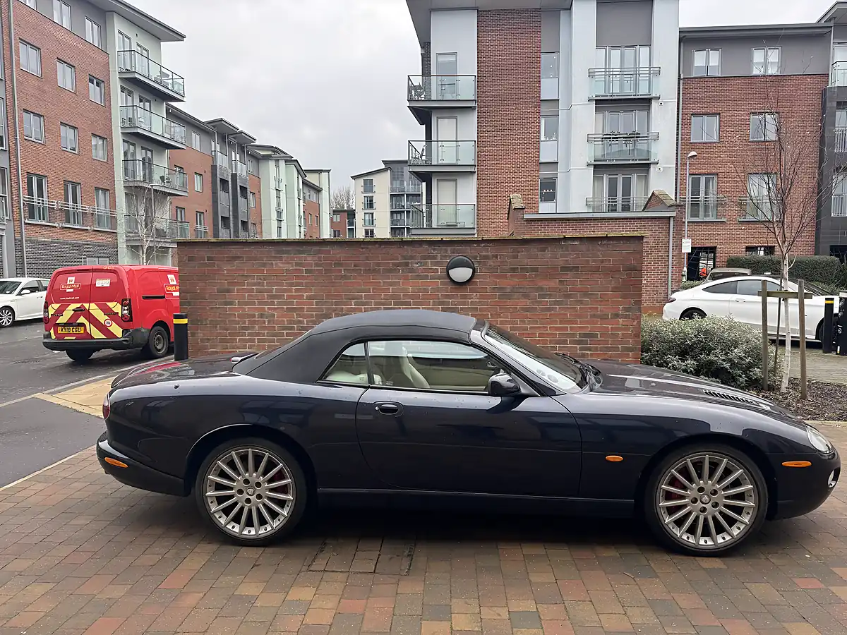Used 2006 Jaguar Xkr S Blue - Interior and Exterior details 8