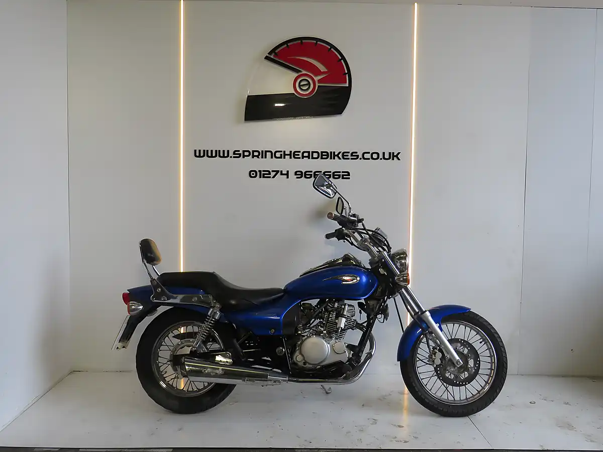 Used 2006 Kawasaki EL125 Eliminator Blue - Front View