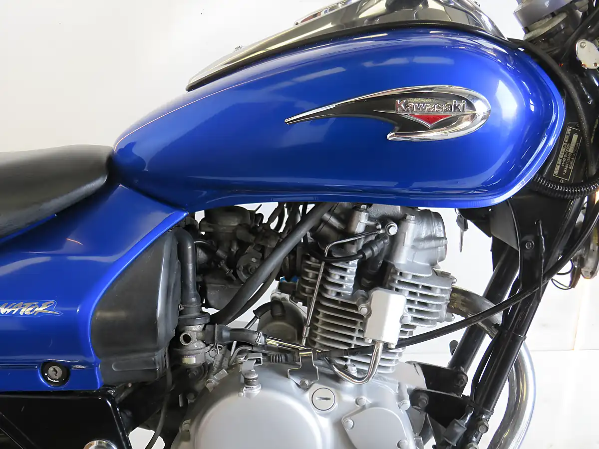 Used 2006 Kawasaki EL125 Eliminator Blue - Interior and Exterior details 10