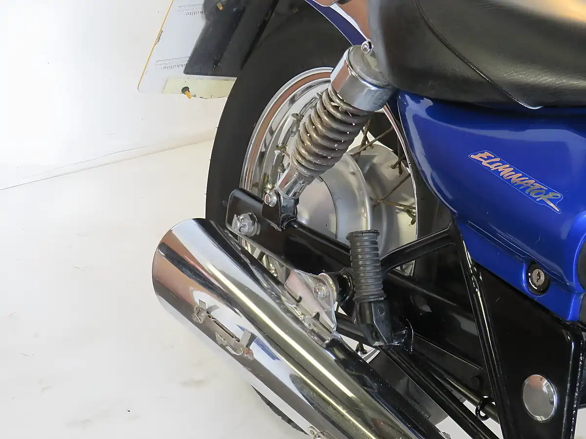 Used 2006 Kawasaki EL125 Eliminator Blue - Interior and Exterior details 13