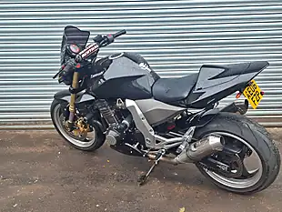 Used 2006 Kawasaki Z1000 Standard Black - Interior and Exterior details 4