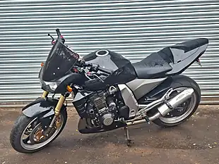 Used 2006 Kawasaki Z1000 Standard Black - Interior and Exterior details 5