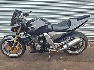 Used 2006 Kawasaki Z1000 Standard Black - Interior and Exterior details 6