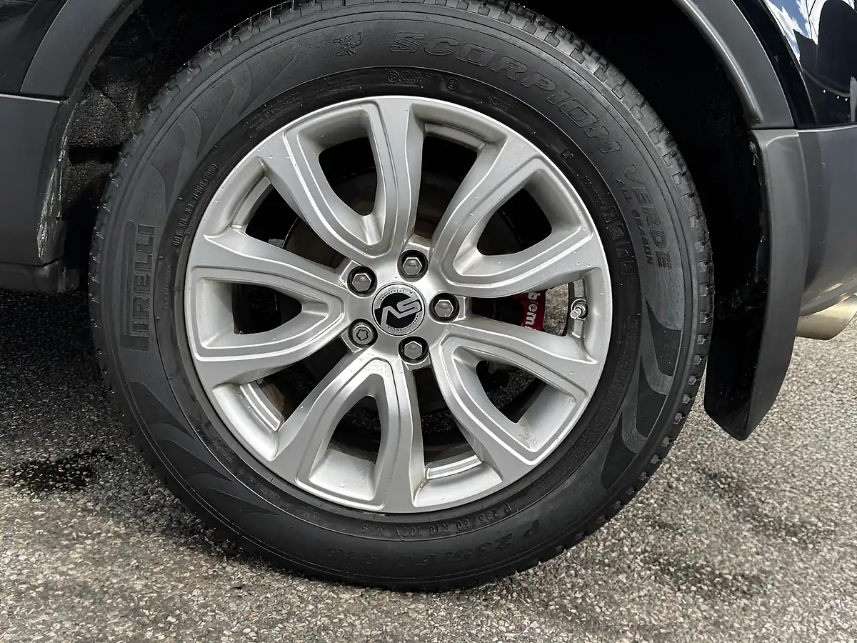 Used 2006 Land Rover Range Rover Evoque Se Santorini Black - Interior and Exterior details 10