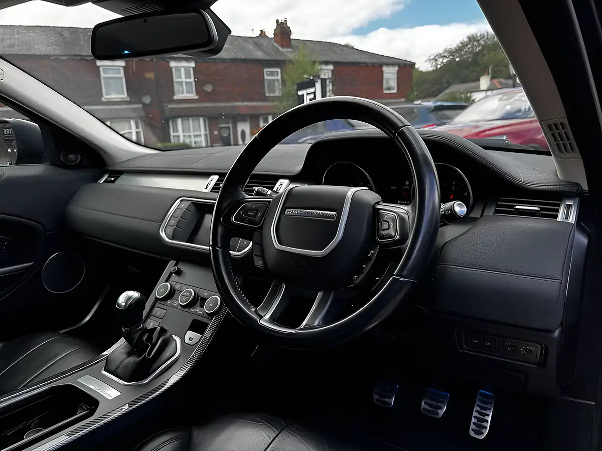 Used 2006 Land Rover Range Rover Evoque Se Santorini Black - Interior and Exterior details 12