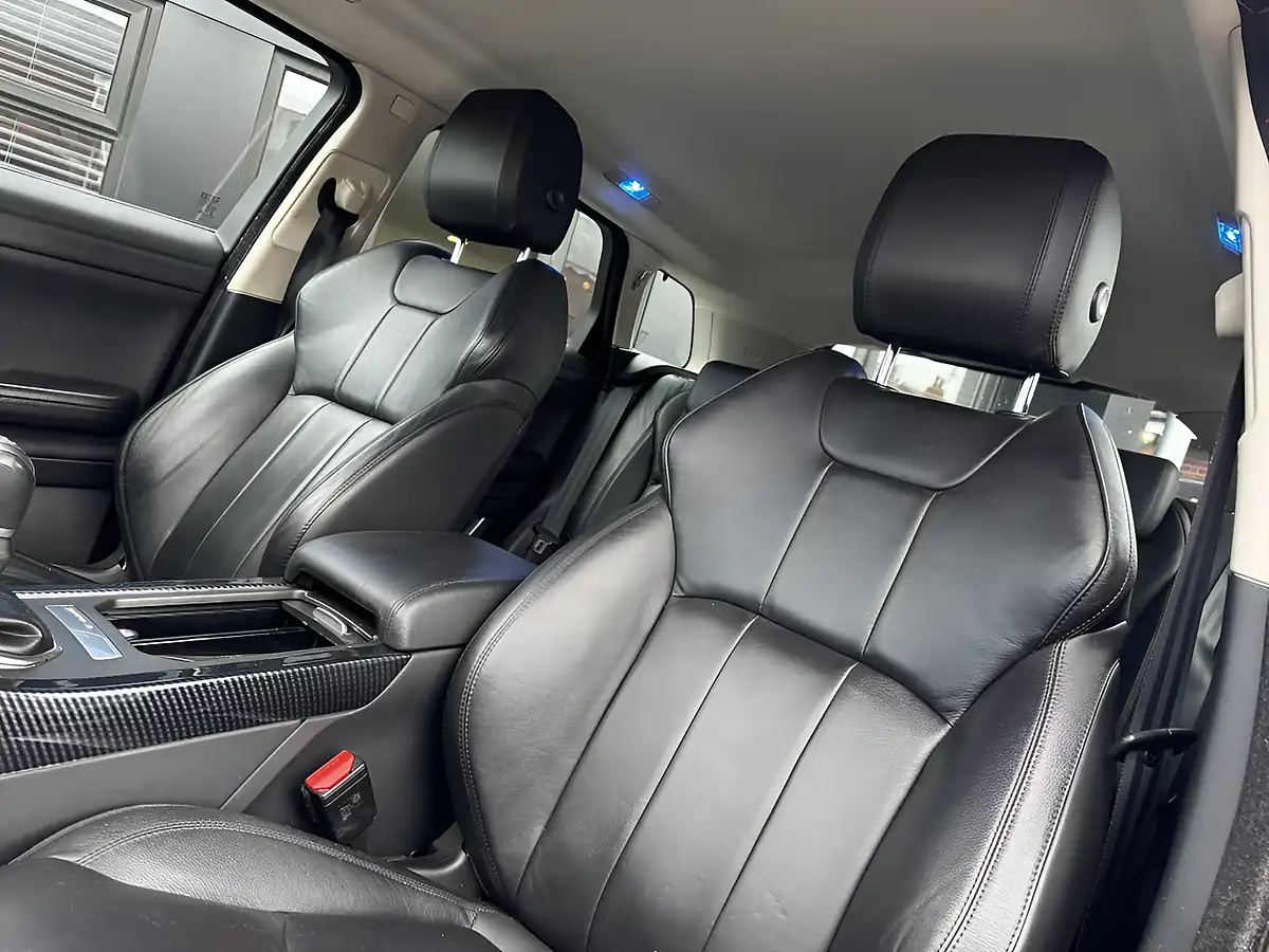 Used 2006 Land Rover Range Rover Evoque Se Santorini Black - Interior and Exterior details 19