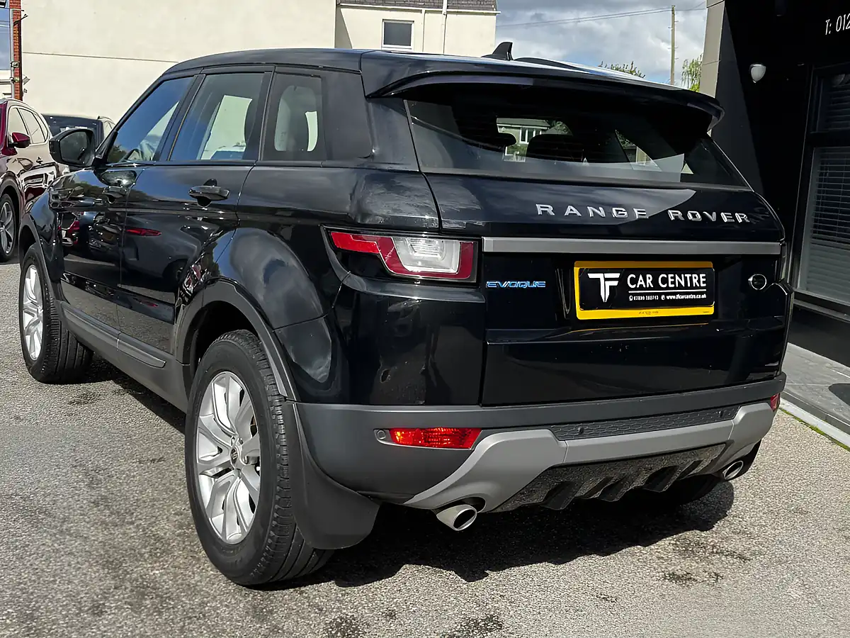 Used 2006 Land Rover Range Rover Evoque Se Santorini Black - Interior and Exterior details 4
