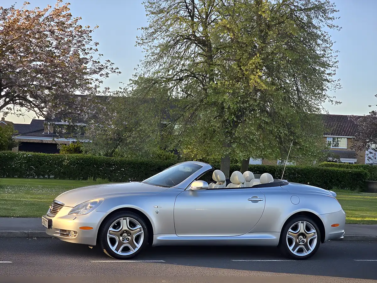Used 2006 Lexus Sc Facelift Silver - Interior and Exterior details 5