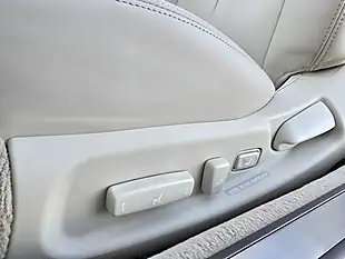 Used 2006 Lexus Sc Facelift Silver - Interior and Exterior details 14