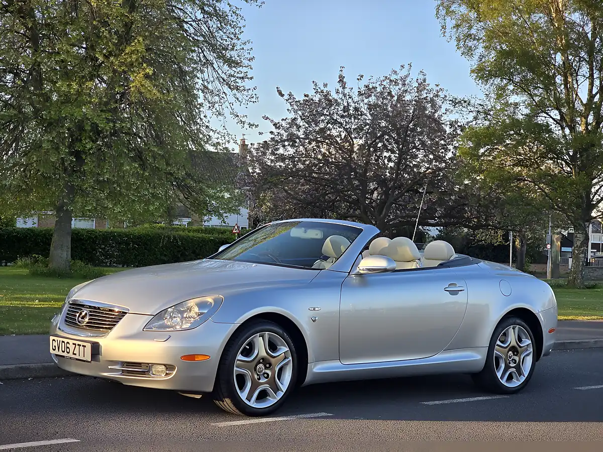 Used 2006 Lexus Sc Facelift Silver - Interior and Exterior details 4