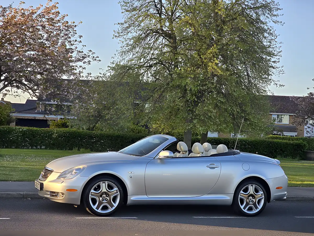 Used 2006 Lexus Sc Facelift Silver - Interior and Exterior details 5