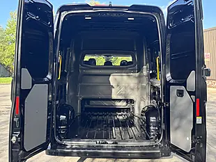 Used 2006 Man Tge Crewvan High Roof Black - Interior and Exterior details 14