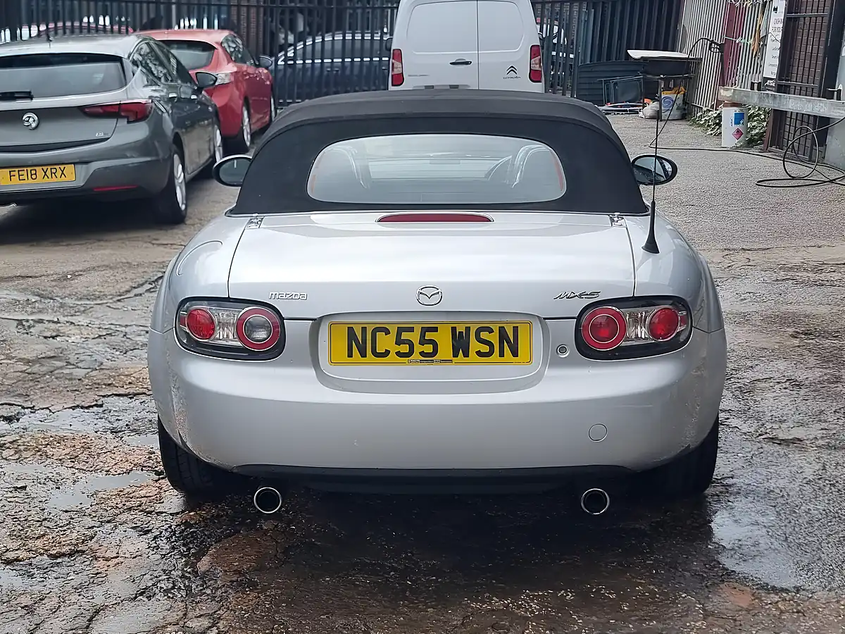 Used 2006 Mazda MX-5 Silver - Interior and Exterior details 5