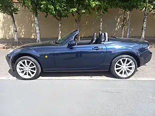 Used 2006 Mazda MX5 Sport Blue Metallic - Interior and Exterior details 10