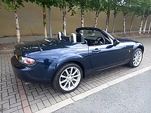 Used 2006 Mazda MX5 Sport Blue Metallic - Interior and Exterior details 17