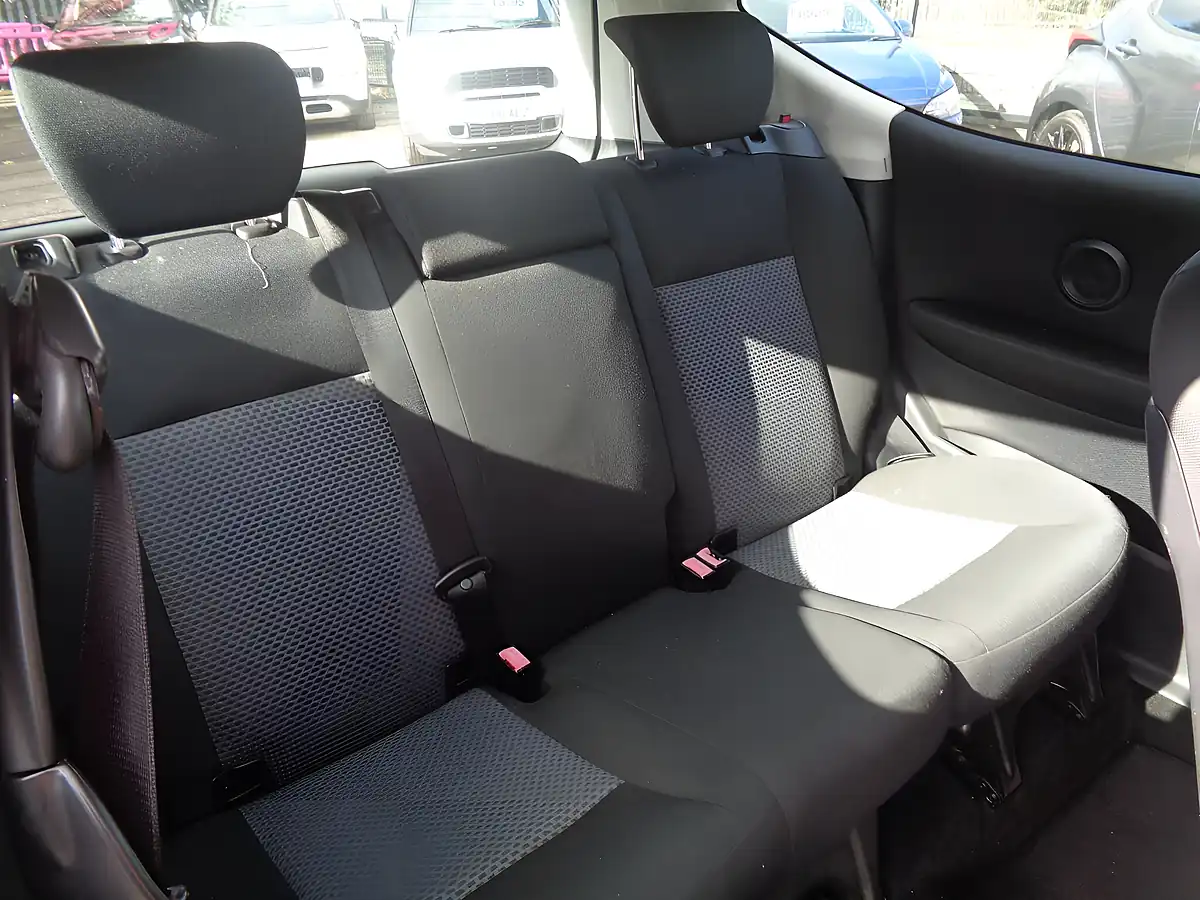 Used 2006 Mercedes-Benz a Class Classic Se Blue - Interior and Exterior details 10