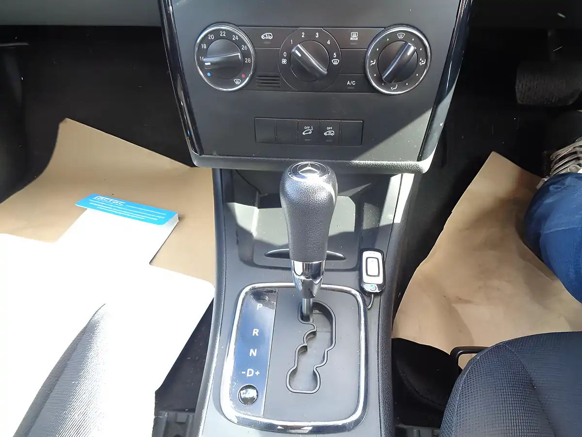 Used 2006 Mercedes-Benz a Class Classic Se Blue - Interior and Exterior details 13