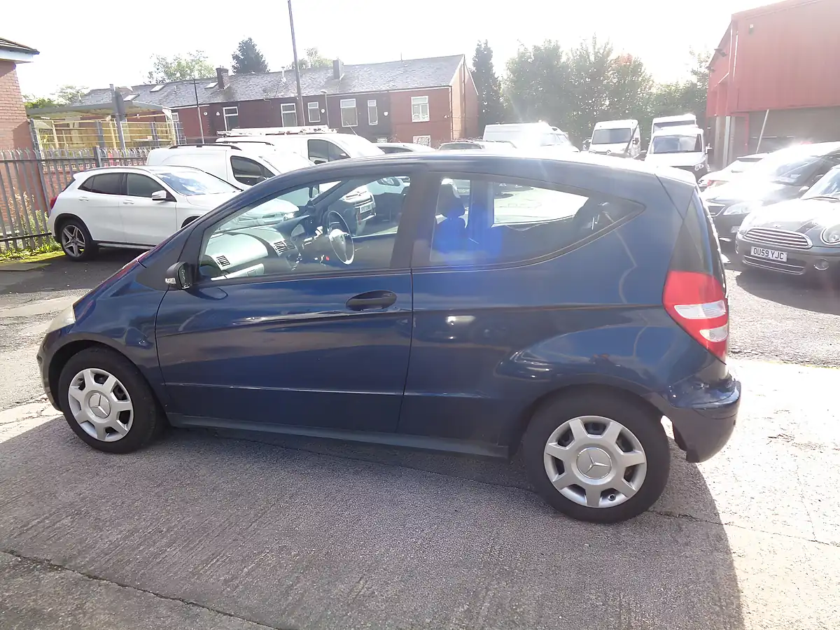 Used 2006 Mercedes-Benz a Class Classic Se Blue - Interior and Exterior details 4