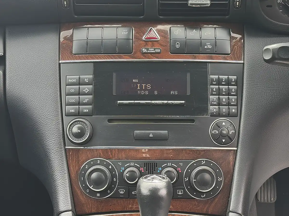 Used 2006 Mercedes-Benz C Class Classic Se Silver - Interior and Exterior details 15