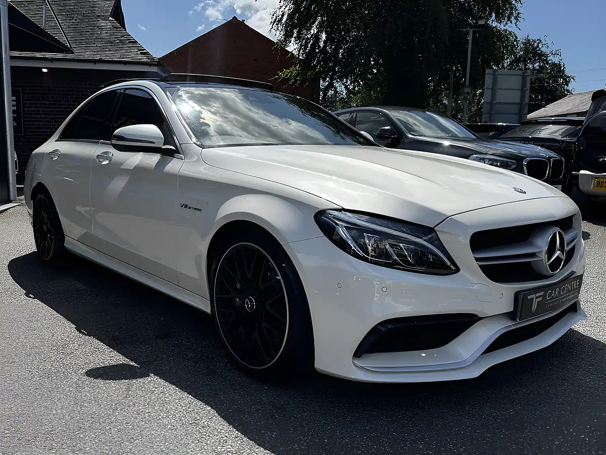 Used 2006 Mercedes-Benz C-Class Premium White - Interior and Exterior details 10